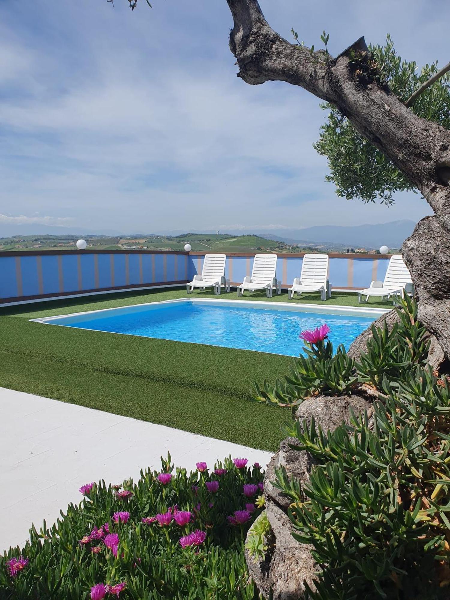 B&B Gli Amici Del Tubarello Roseto Degli Abruzzi Extérieur photo